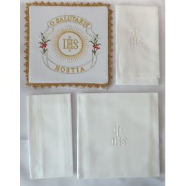 Bielizna kielichowa haftowana IHS (10) - Zestawy