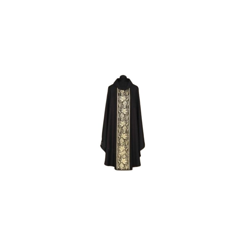 Ornat czarny haftowany (32A) - Ornat haftowany (32A)