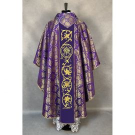 Ornat gotycki fioletowy, haftowany IHS (18K) - zdjęcie 4 - Ornat gotycki fioletowy, haftowany IHS (18K)