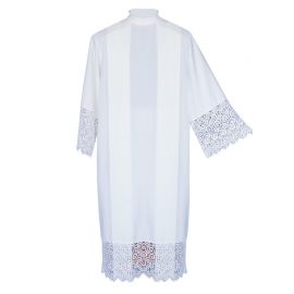 Alba kapłańska z gipiurą - KOMŻE I ALBY  KAPŁAŃSKIE