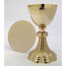 Kielich złocony + patena -21,5 cm.
