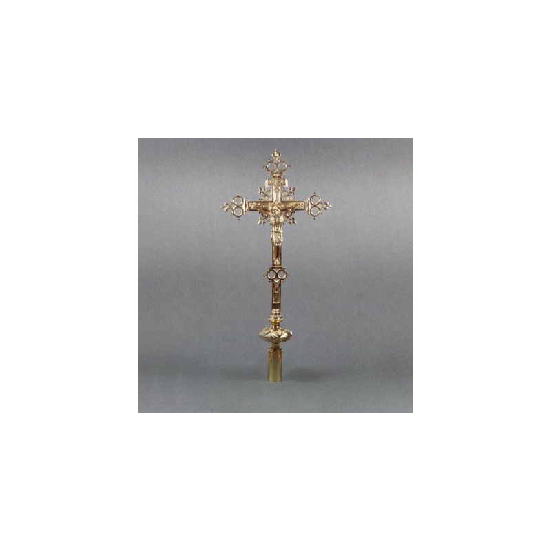 Krzyż mosiężny procesyjny - wysokość ok. 64 cm. - Krzyż mosiężny procesyjny - wysokość ok. 64 cm.