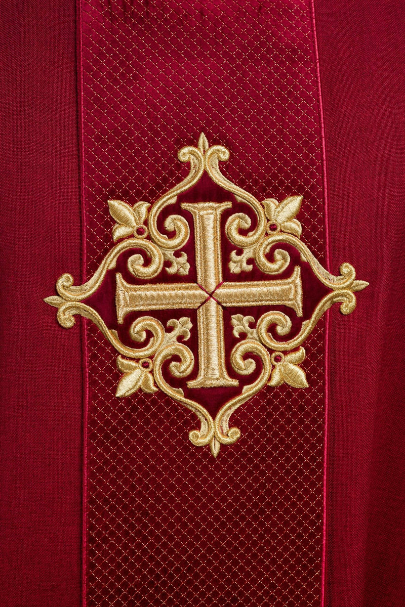 Ornat haftowany czerwony, pas aksamit, symbol krzyży (H214) - zdjęcie 3