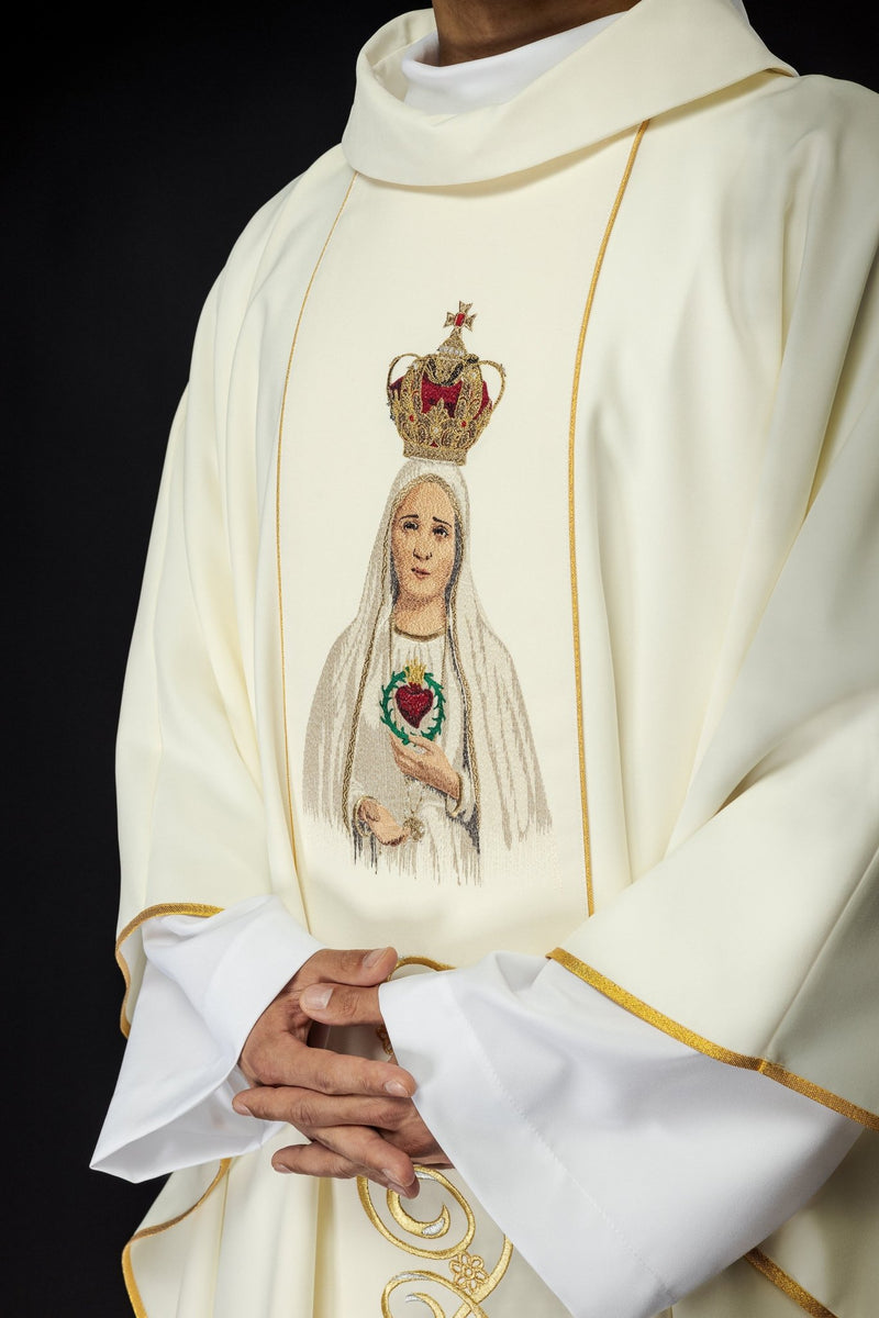 Ornat  z haftowanym wizerunkiem Matki Boskiej Fatimskiej (105H) - zdjęcie 4