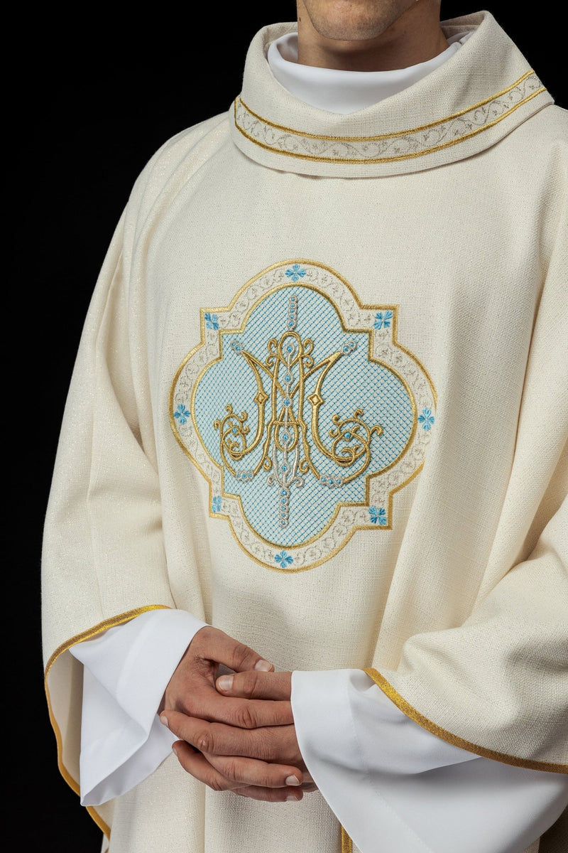 Ornat haftowany z motywem Maryjnym - ecru (128H) - zdjęcie 3