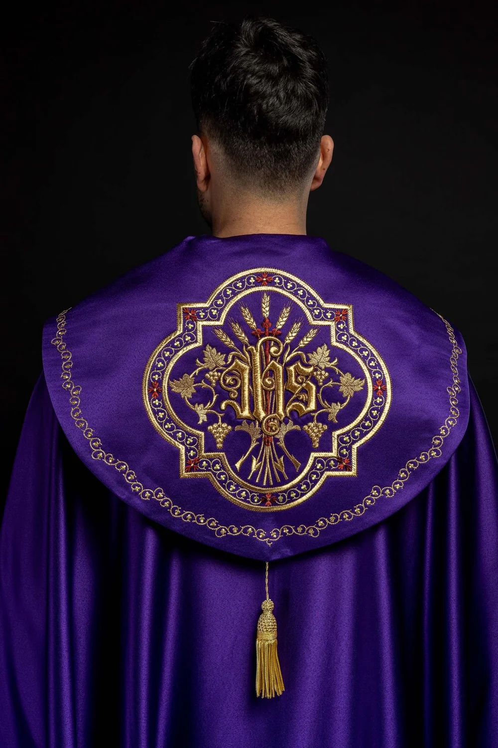 Kapa liturgiczna haftowana IHS - fioletowa (34) - zdjęcie 2