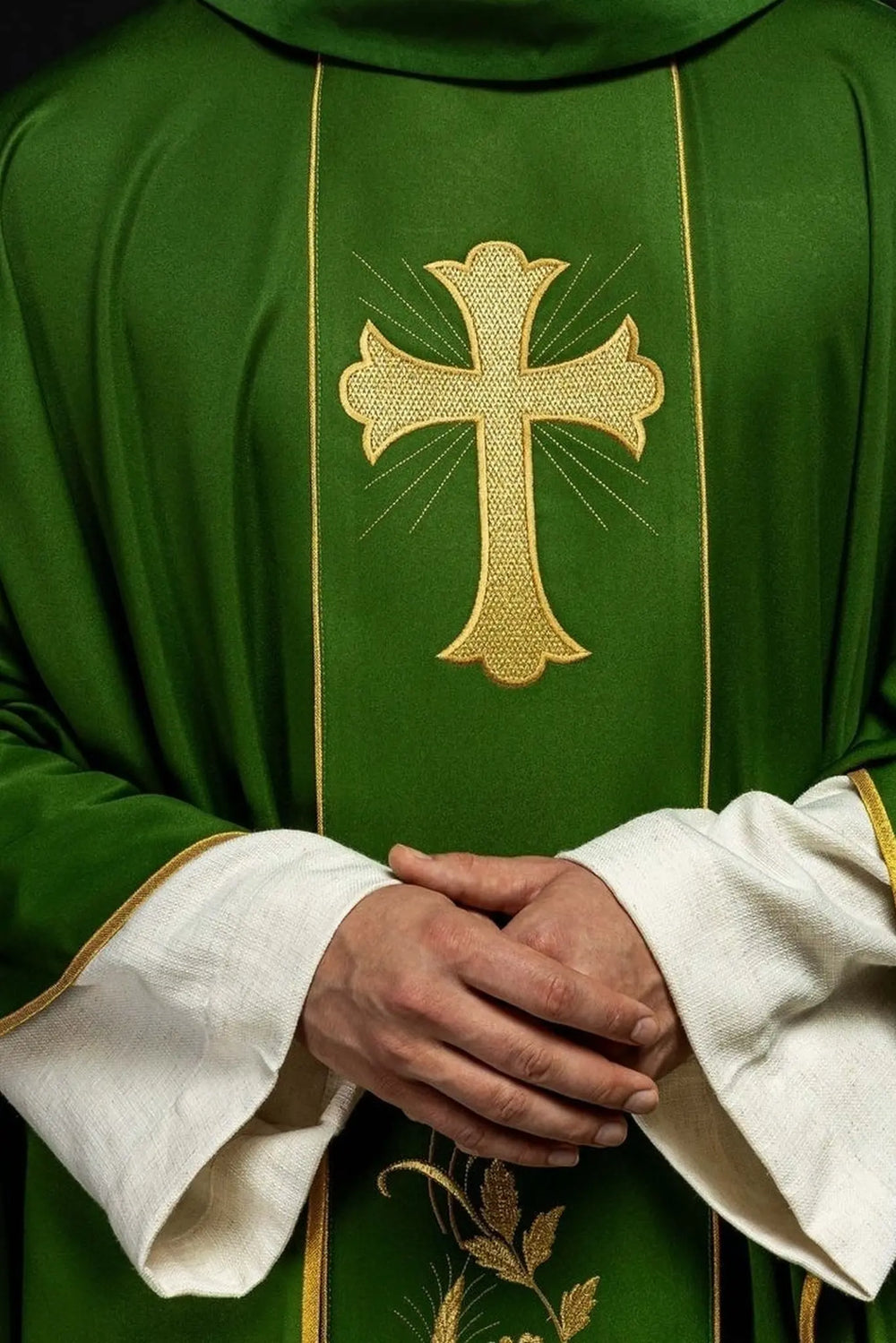 Ornat haftowany krzyż i kłosy - zielony (H183) - zdjęcie 2